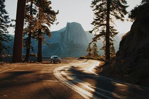 How Car Rental Agents Handle the Rush with The Right Tools