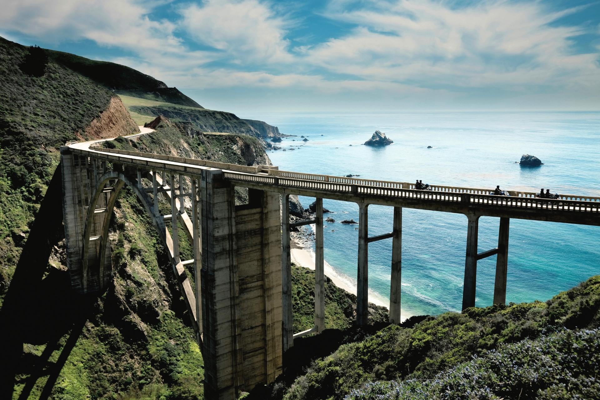 You don’t run a car rental, but need a management or tracking tool? We have users like you. See how you can use Rentgine to your benefit.